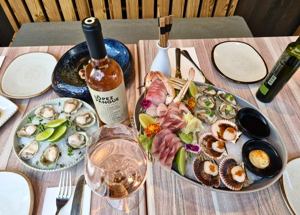La apuesta de La Vinoteca Zoco: una barra marina al servicio del vino